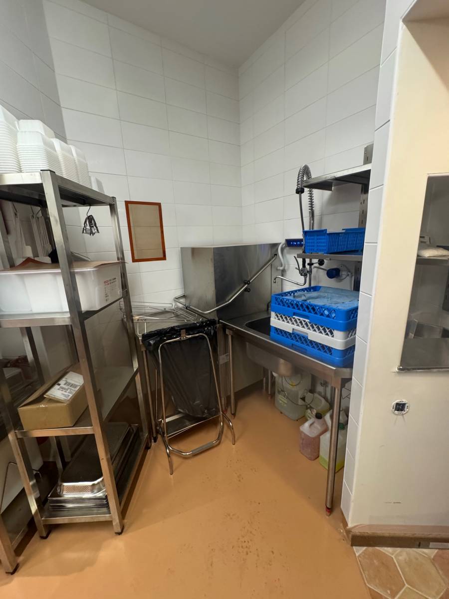 Hôtel Amistà – Marseille | Bar sur-mesure, plonge équipée et cuisine professionnelle (Lotus & Convotherm